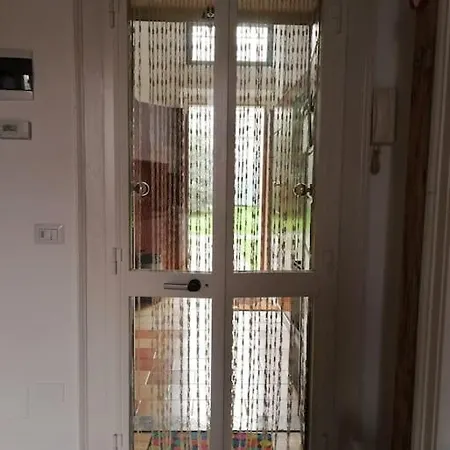 Cozy House In A Secret Garden! Milan